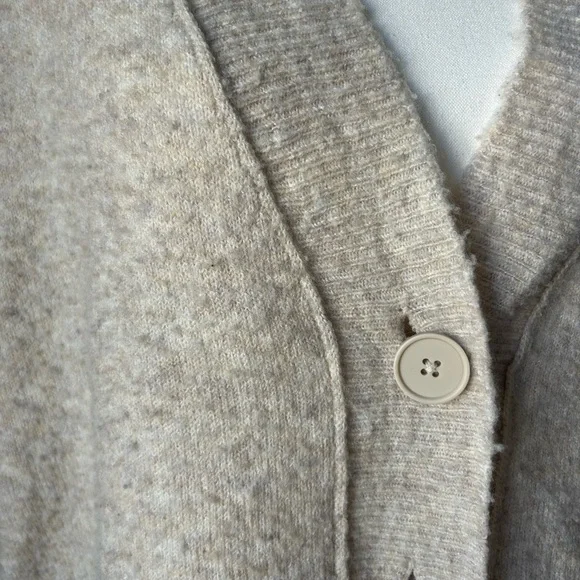 American Eagle Soft Cardigan / Sz M - Picture 2 of 3